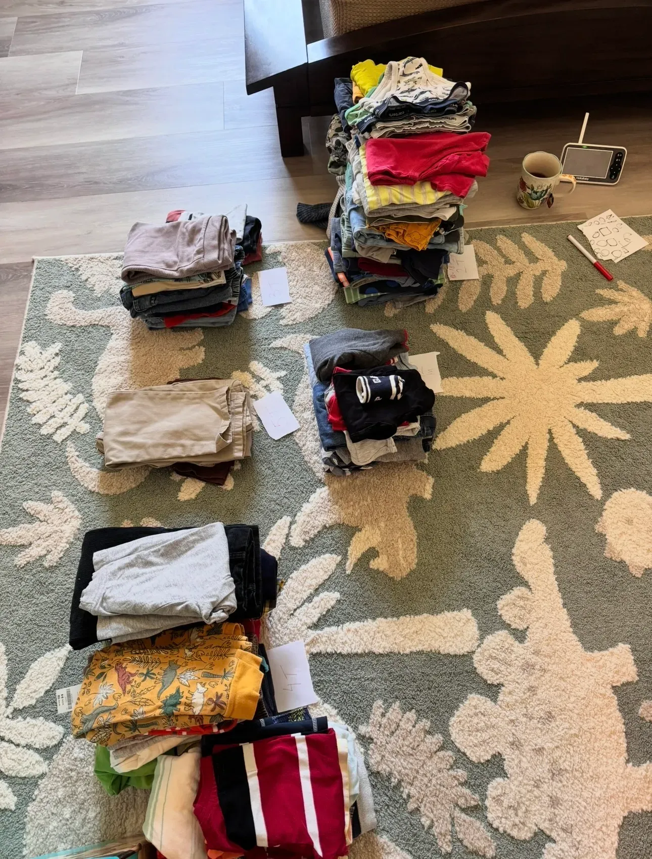 declutter orginize kids clothes